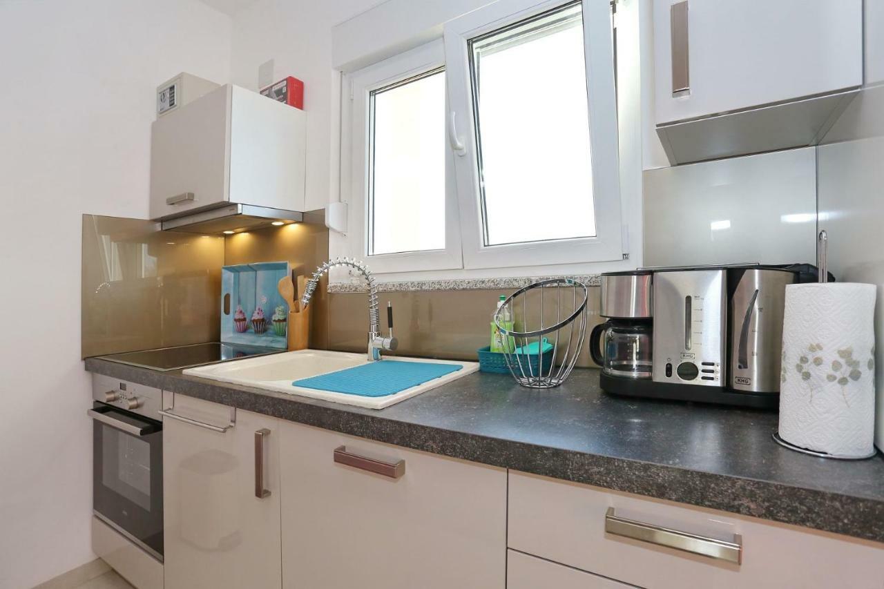 Villa Nivel Vir Luaran gambar