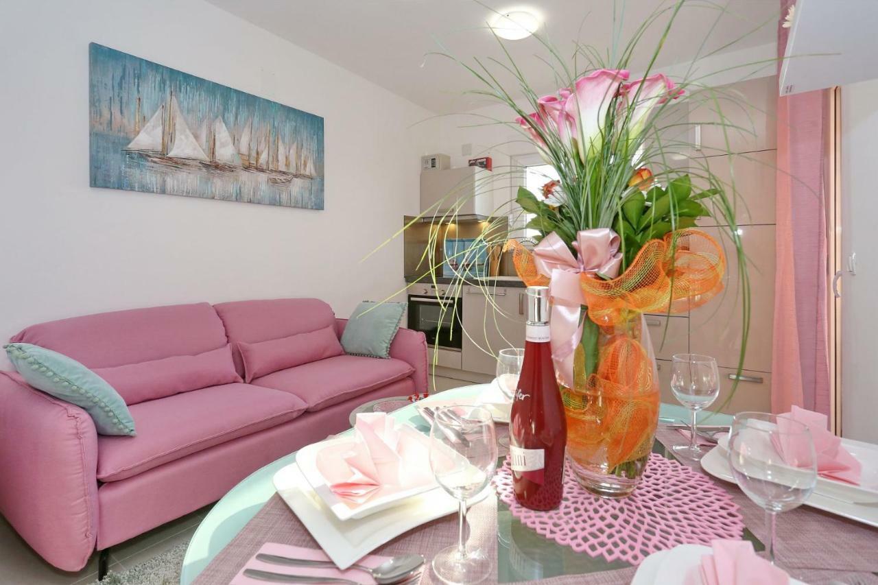 Villa Nivel Vir Luaran gambar